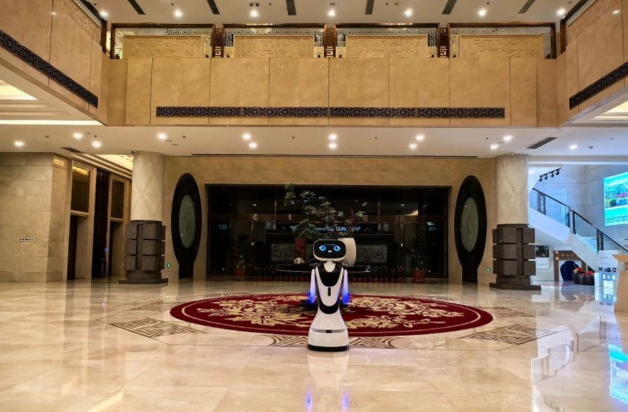 邯郸丛台迎宾馆：智能新风尚，小鱼AI机器人引领未来...