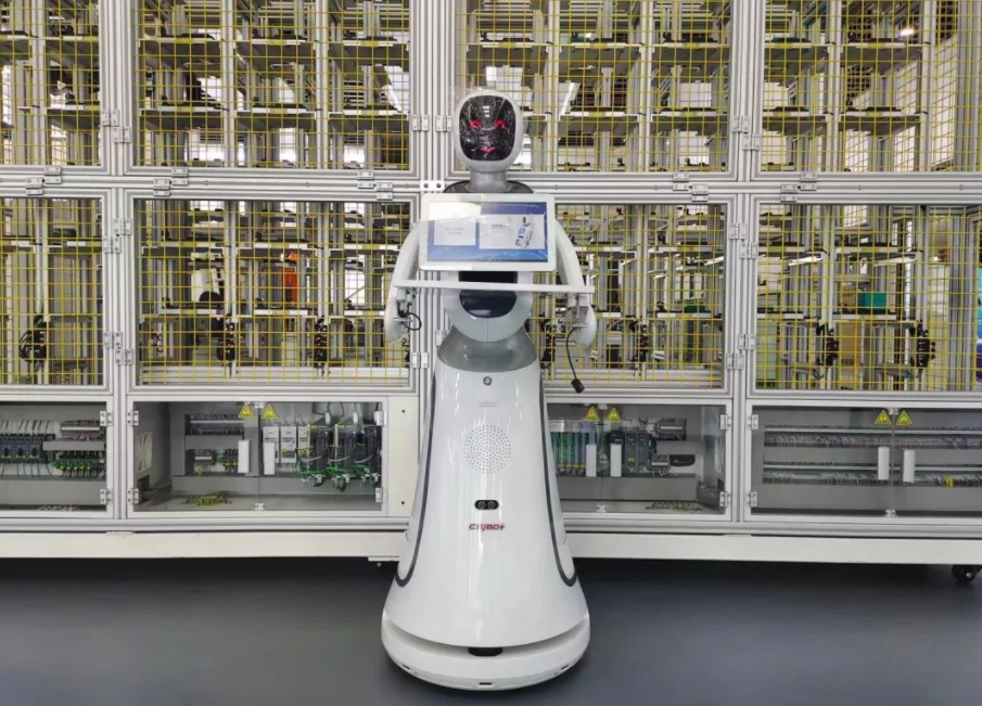 艾米送餐机器人：沈阳职业技术学院的创新助手