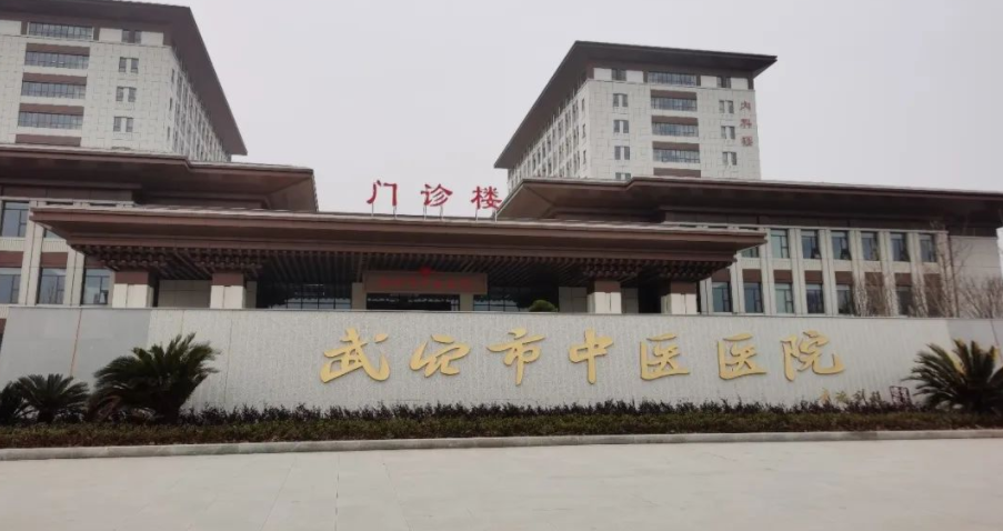 创新科技助力医疗：穿山甲机器人的三大系列机器人在“...